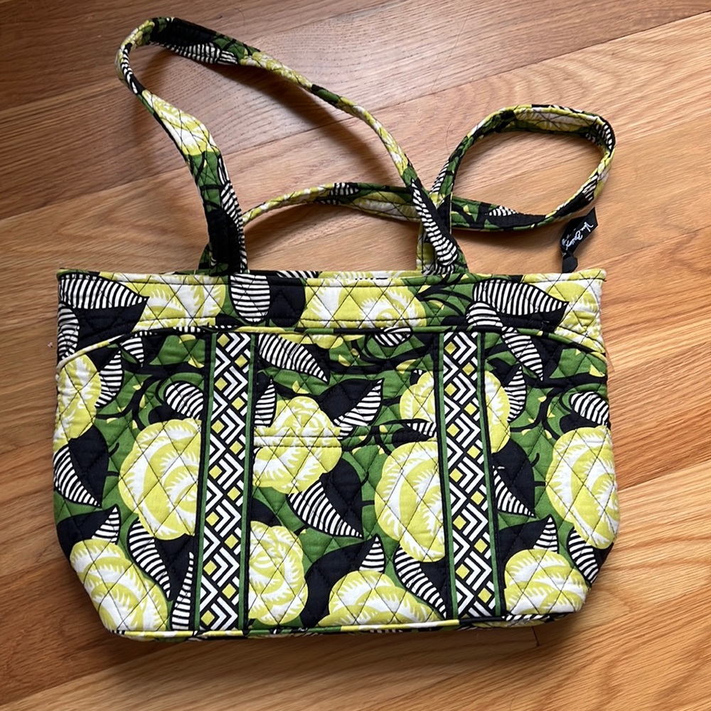 Like New Vera Bradley Purse